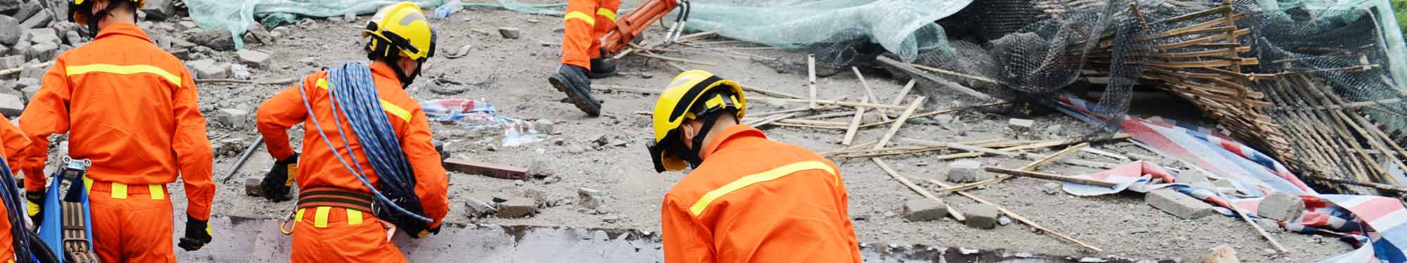 Image of search and rescue team at the scene of disaster