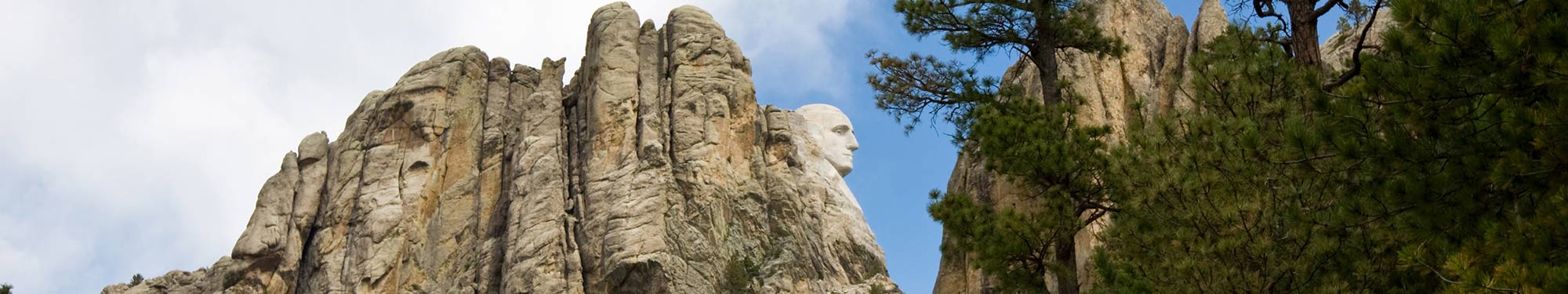 Image of sideview of Mount Rushmore depicting the profile of President George Washington
